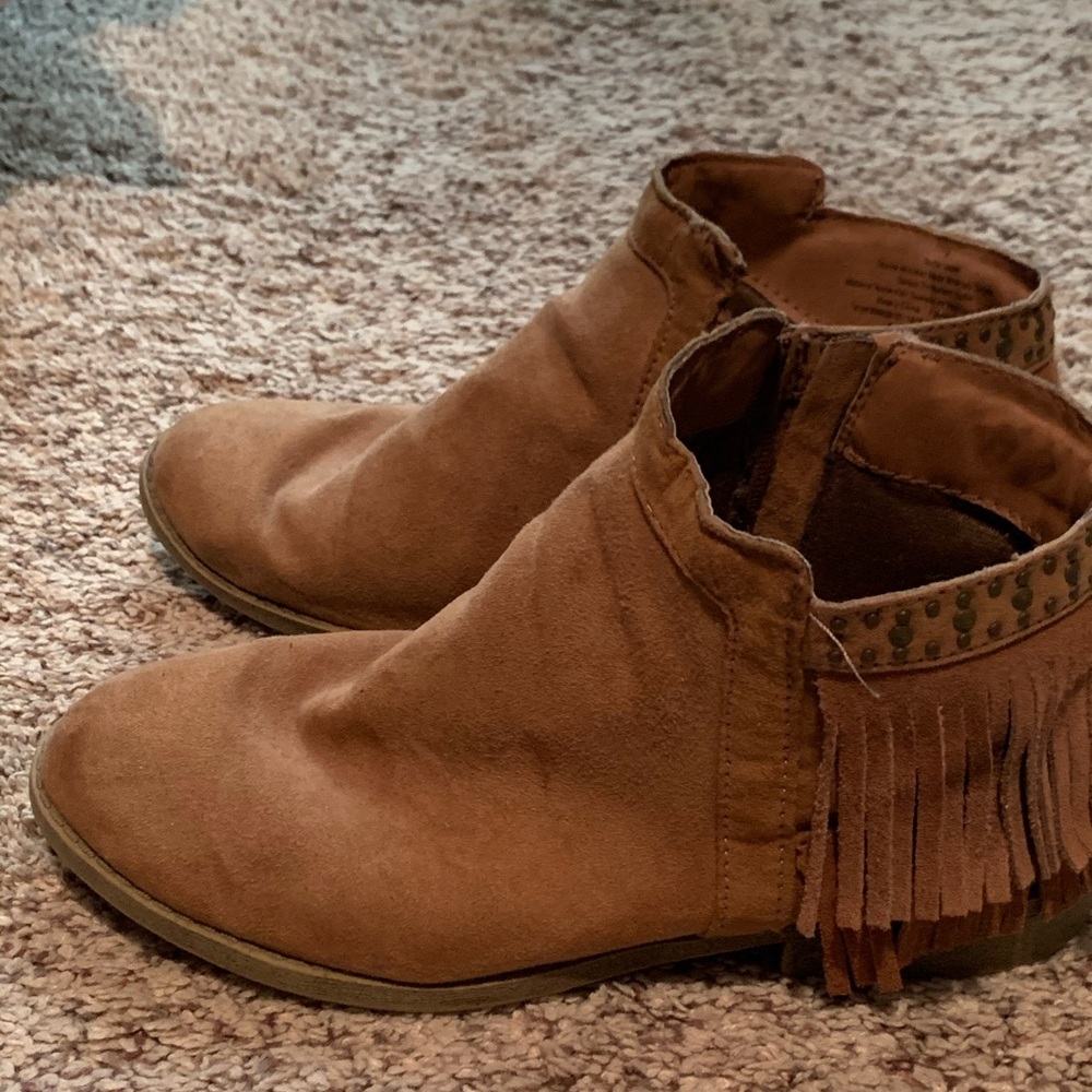 Suede fringe booties